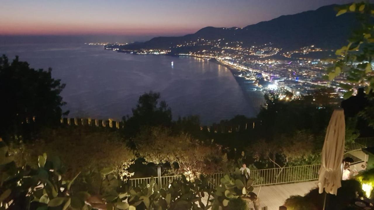 Granada City Alanya Luxury Appartment 800М От Пляжа Клеопатра Extérieur photo